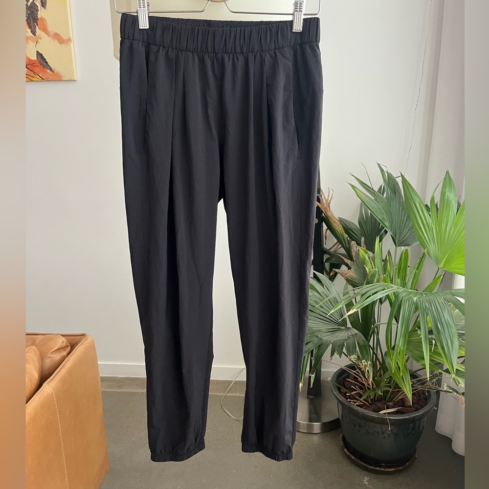 Lululemon Black Lightweight Pant